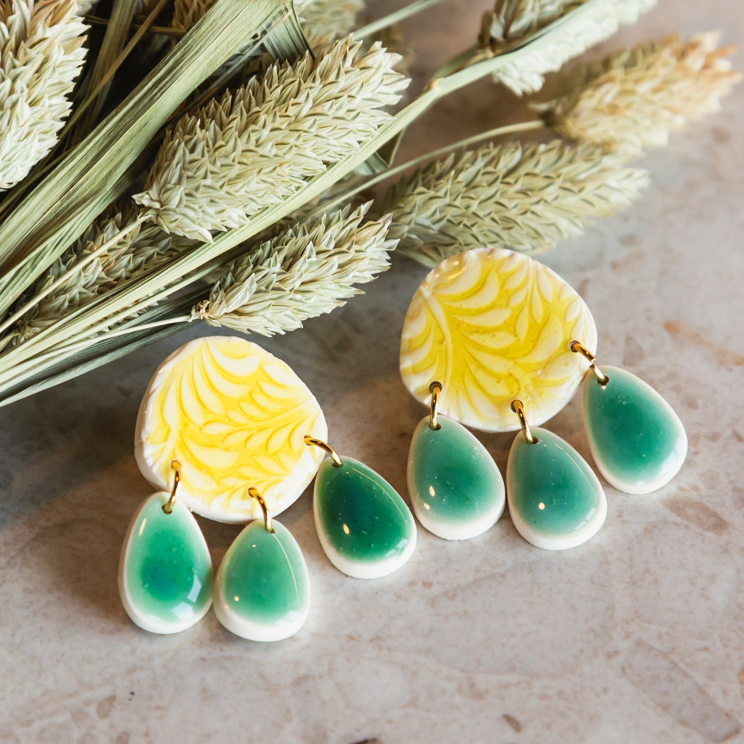 Pendientes resina amarillo y verde
