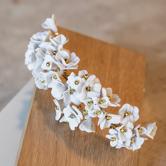 Tocado flores blanco roto