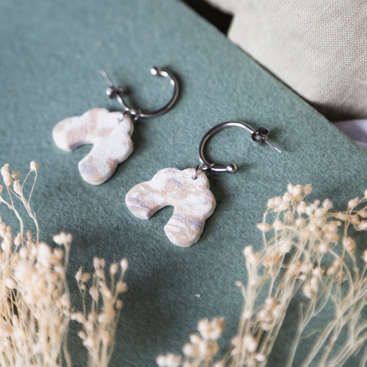 Pendientes acero arco neutros